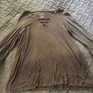 American Eagle Long Sleeve Tshirt w/ Bell Sleeves